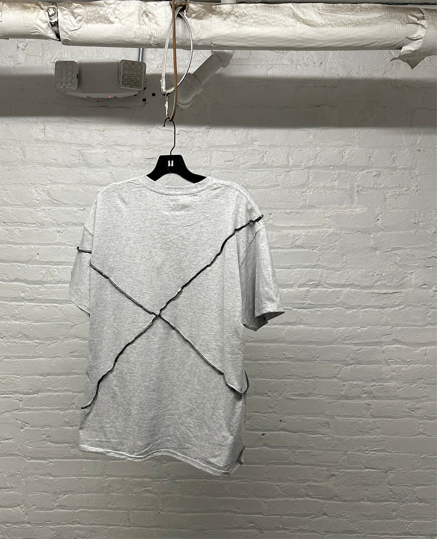fractured tee in gray